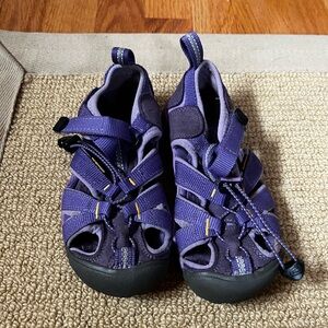 Keen Purple Sandals Comfortable Outdoor Footwear